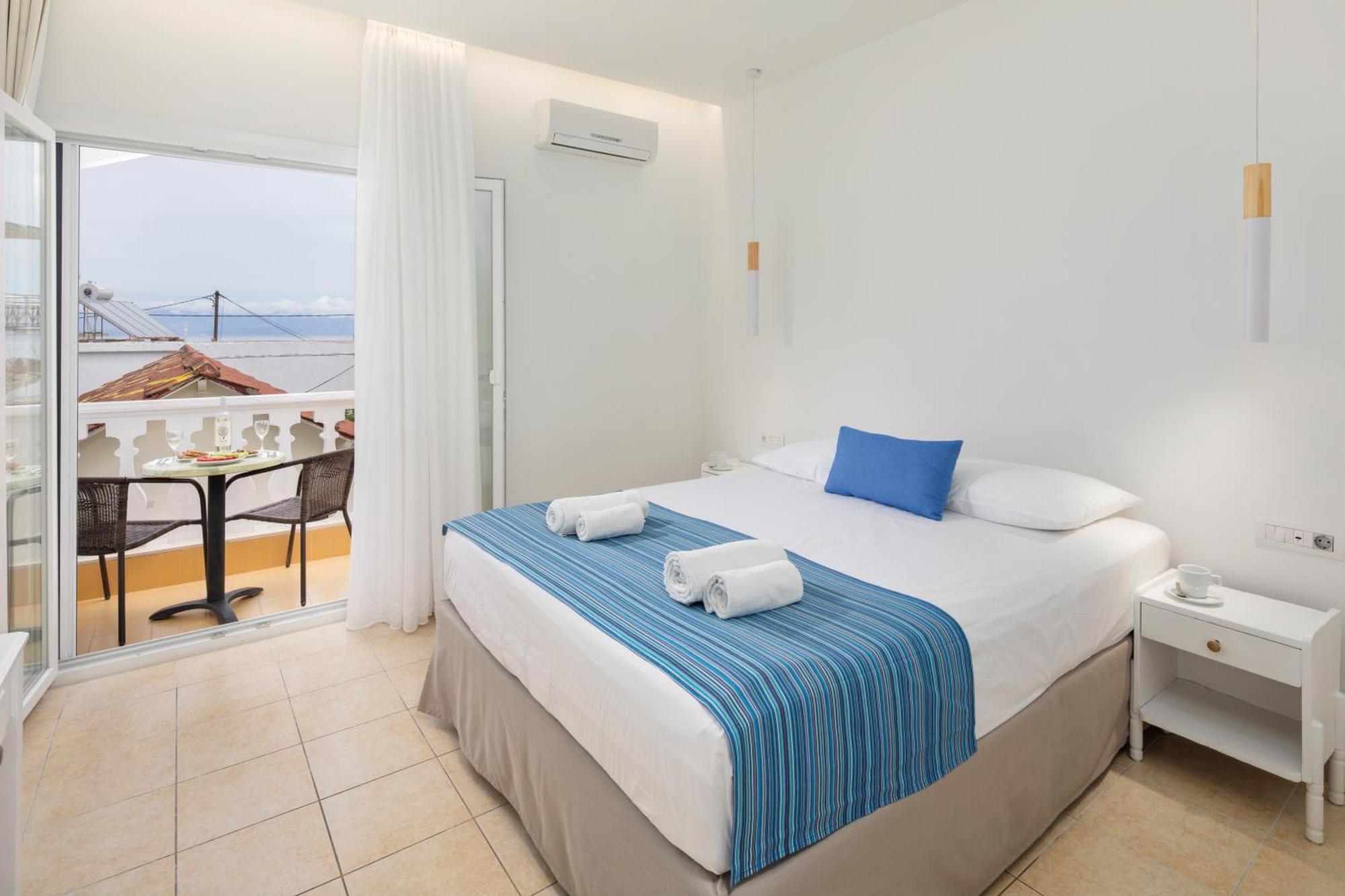 Bella Vista Beach Hotel Benitses  Extérieur photo