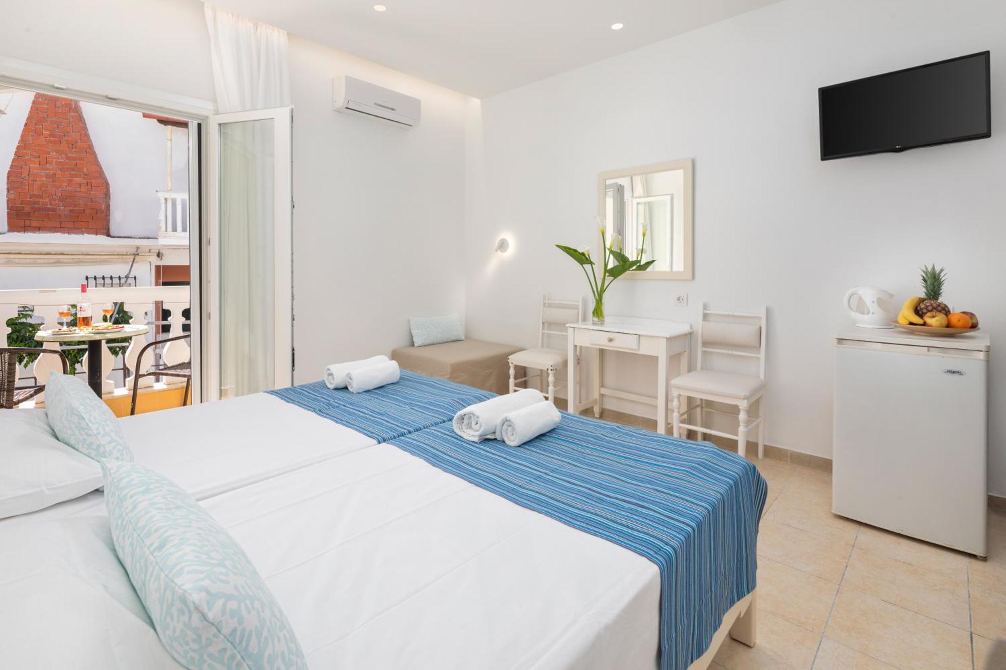Bella Vista Beach Hotel Benitses  Extérieur photo